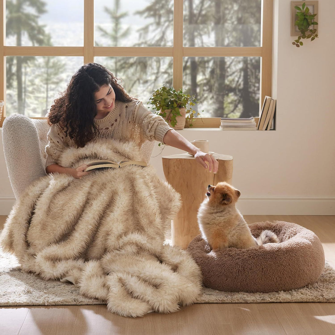 Solid Color Non Slip Plush Round Pet Bed Cushion
