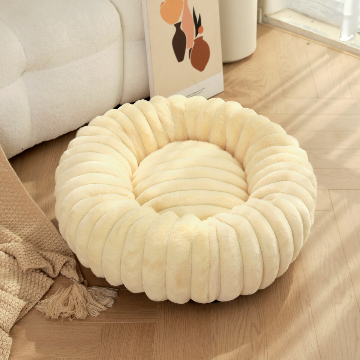 Pet Plush Round Winter Warm Nest Bed Kennel